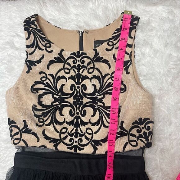 Betsy & Adam Formal Prom Dress Size 2 Black Beige Tulle Sheer Midriff - Picture 4 of 12